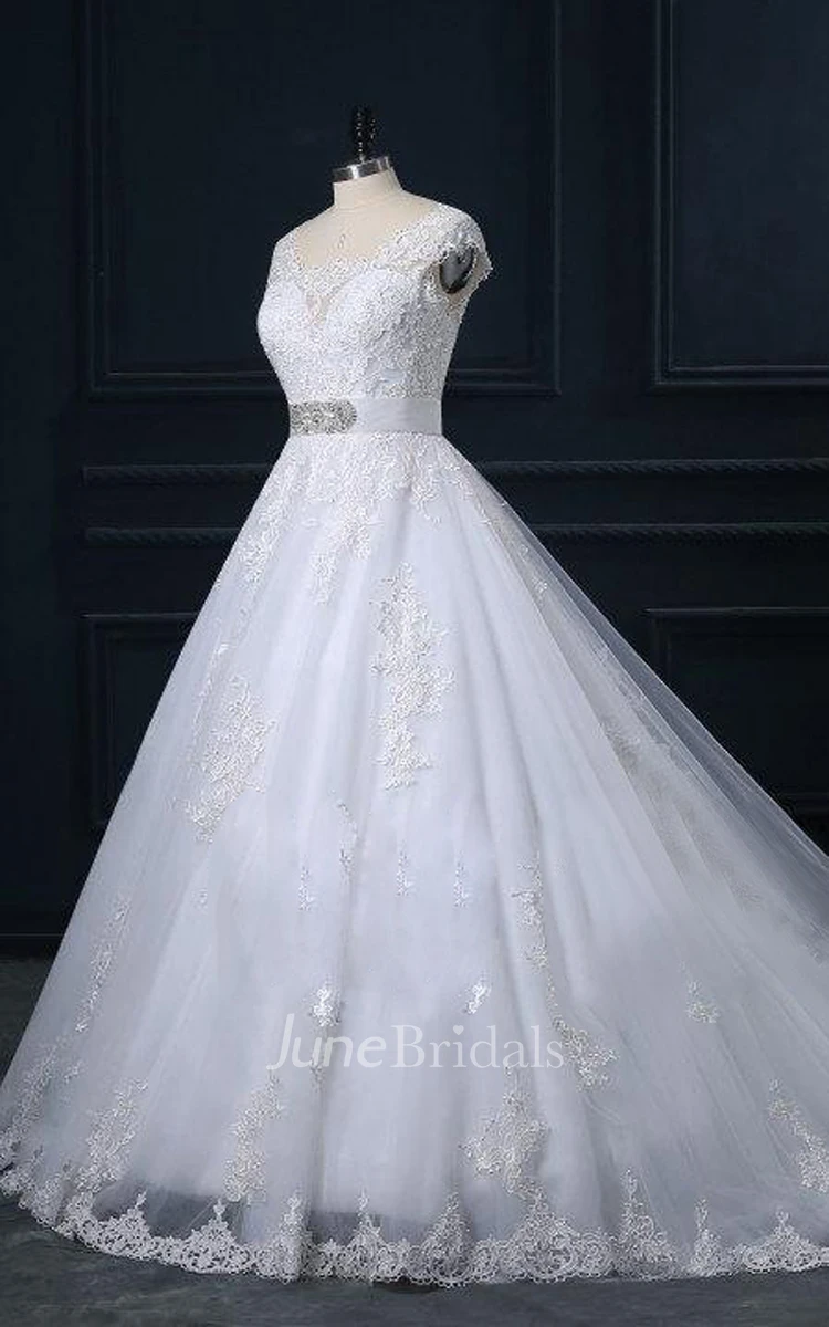 Cathedral Train Lace Weddig Dress With Beading Appliques