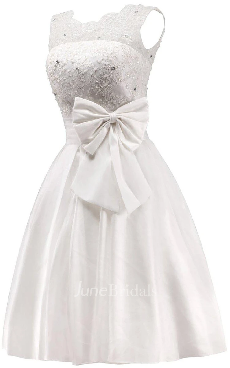 Sleeveless A-line Dress With Bow and Lace