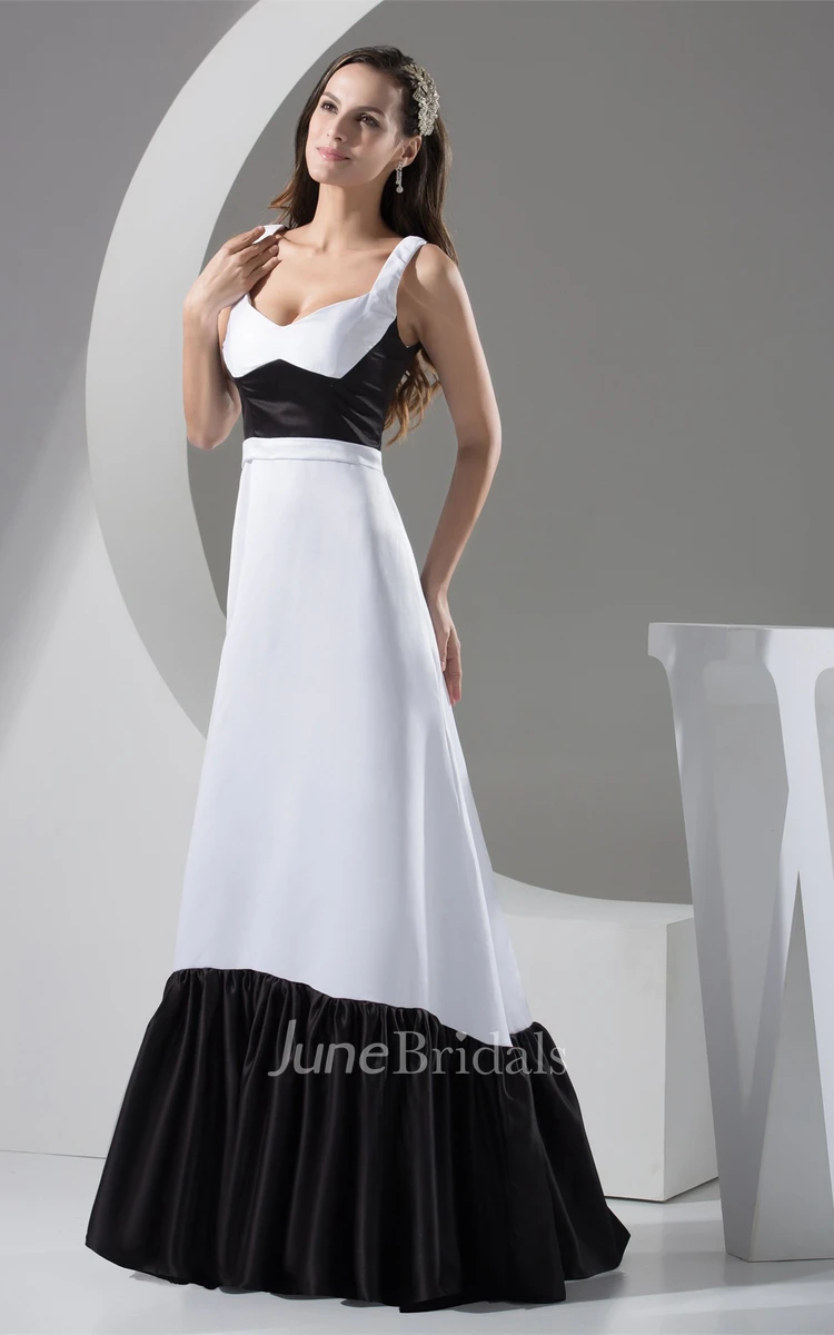 Black-And-White Strapped Floor-Length Dress with Pleats