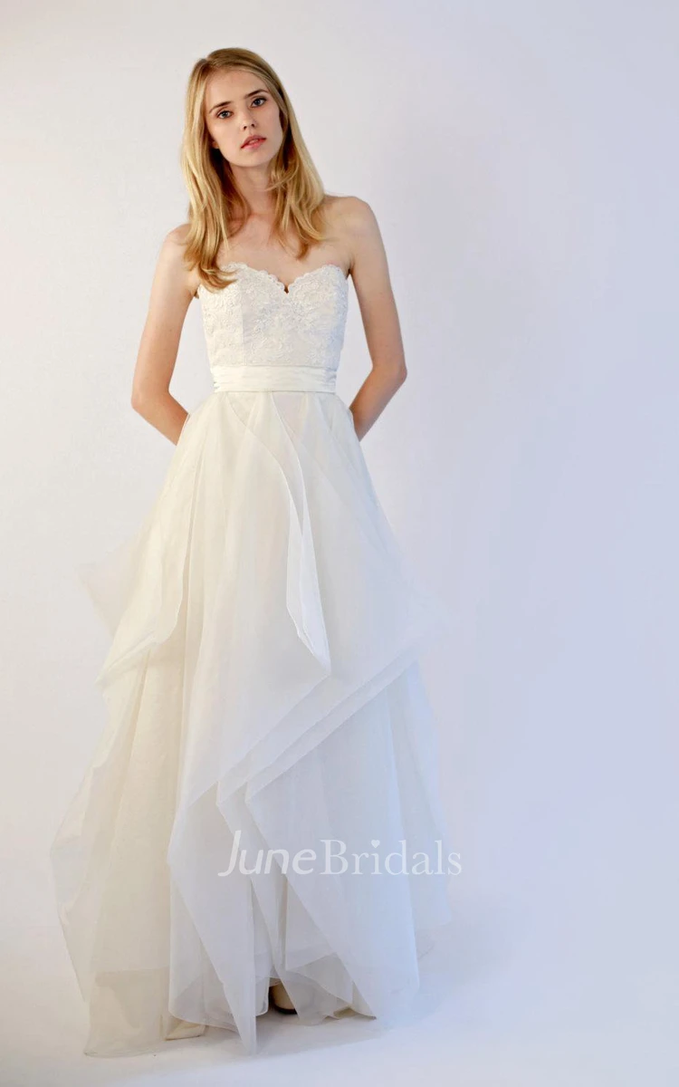 Sweetheart Organza and Lace Wedding Dress With Sash