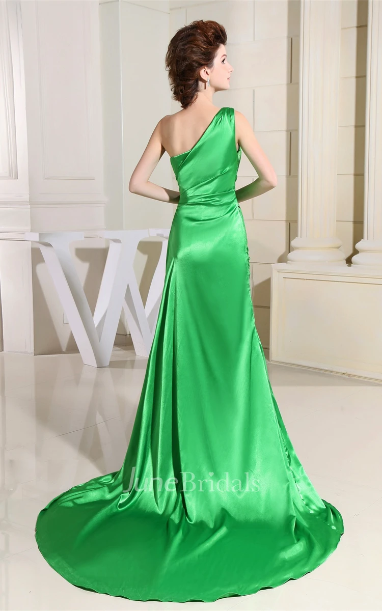 Magnificent One-Shoulder Ruched Satin Gown with Front-Split and Court Train