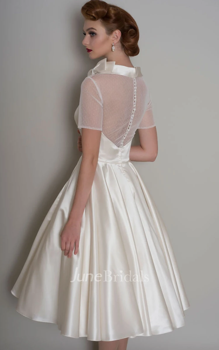 A-Line Knee-Length Bowed Short-Sleeve Satin Wedding Dress