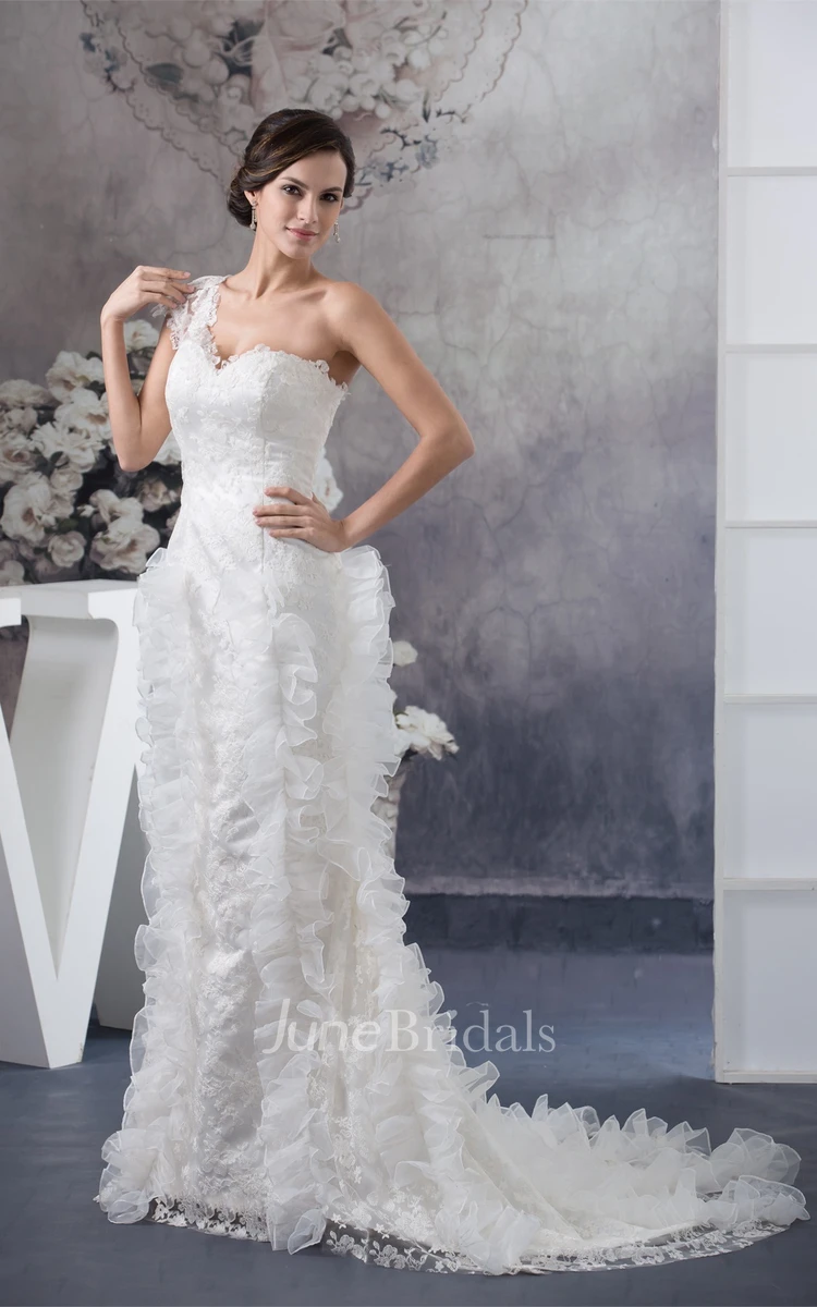 One-Shoulder Lace Mermaid Dress with Ruffled Design