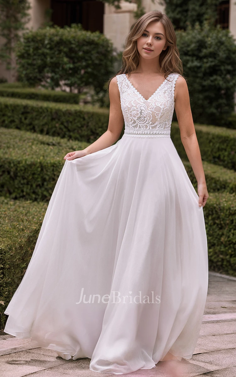 Vintage Fall Autumn Lace A-Line V-neck Wedding Dress Elegant Ethereal Petite Sleeveless Bridal Gown with Train