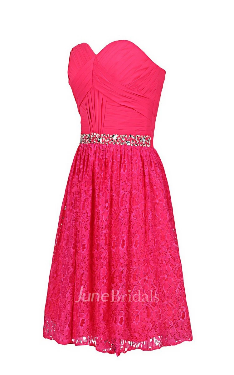Sweetheart Short Dress With Beaded Waist and Lace