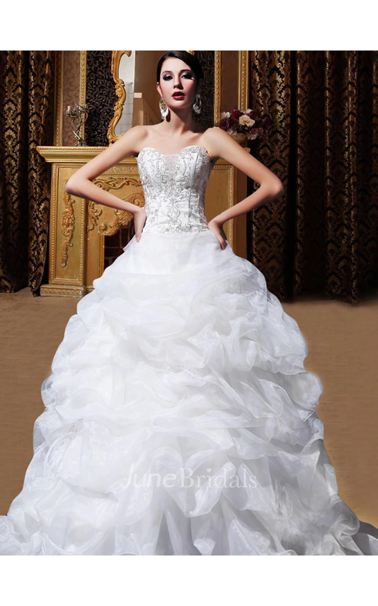 Sweetheart Organza Beading Ball Gown Wedding Dress With Ruffle Chapel Train