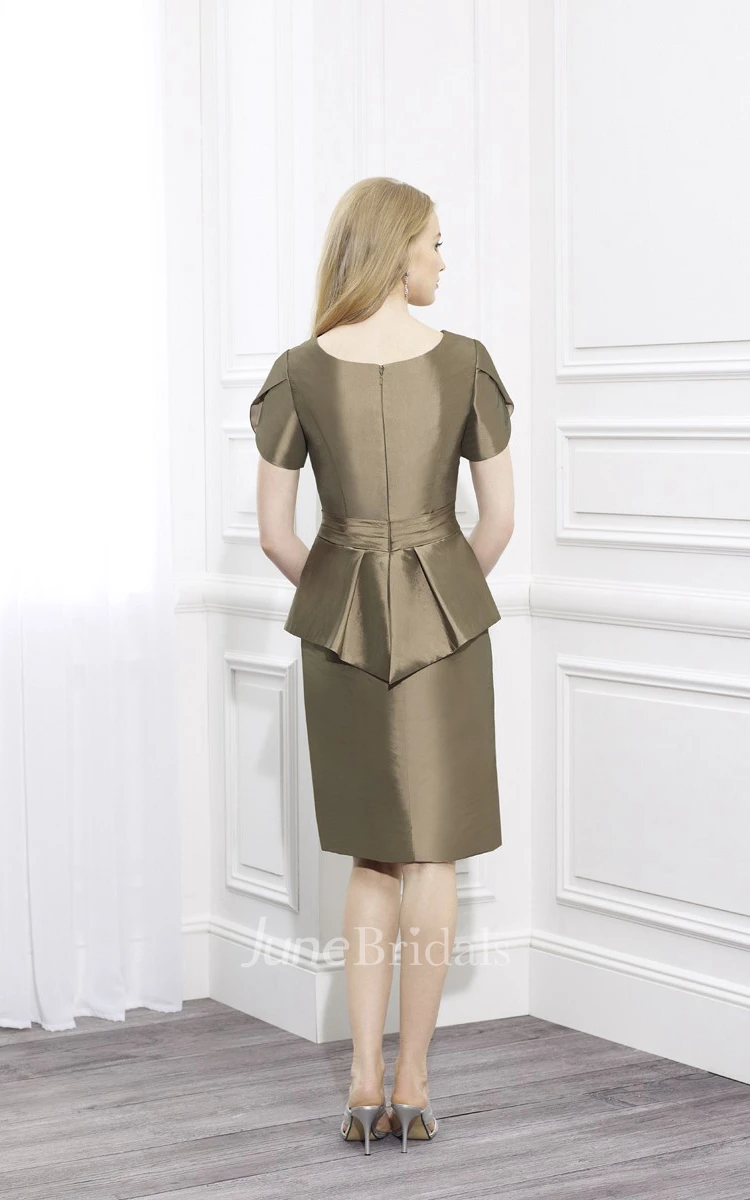 V-neck Short Sleeve midi Dress With Split Front And Peplum