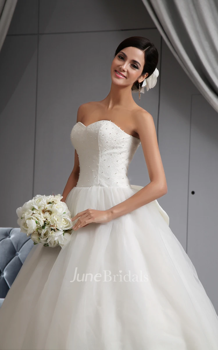 A-Line Sweetheart Sleeveless Princess Ball Gown With Bow And Corset Back