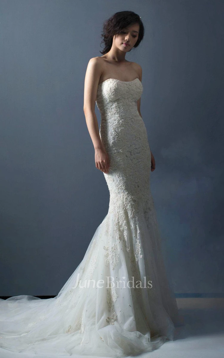Sweetheart Lace Mermaid Wedding Dress With Court Train