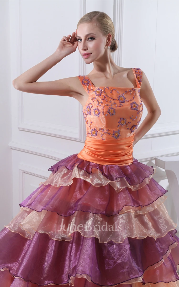 Mute-Color Square-Neck Ball Dress with Appliques and Tiers