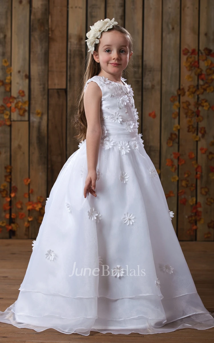 Sleeveless Appliqued A-Line Flower Girl Dress With Ruched Waist