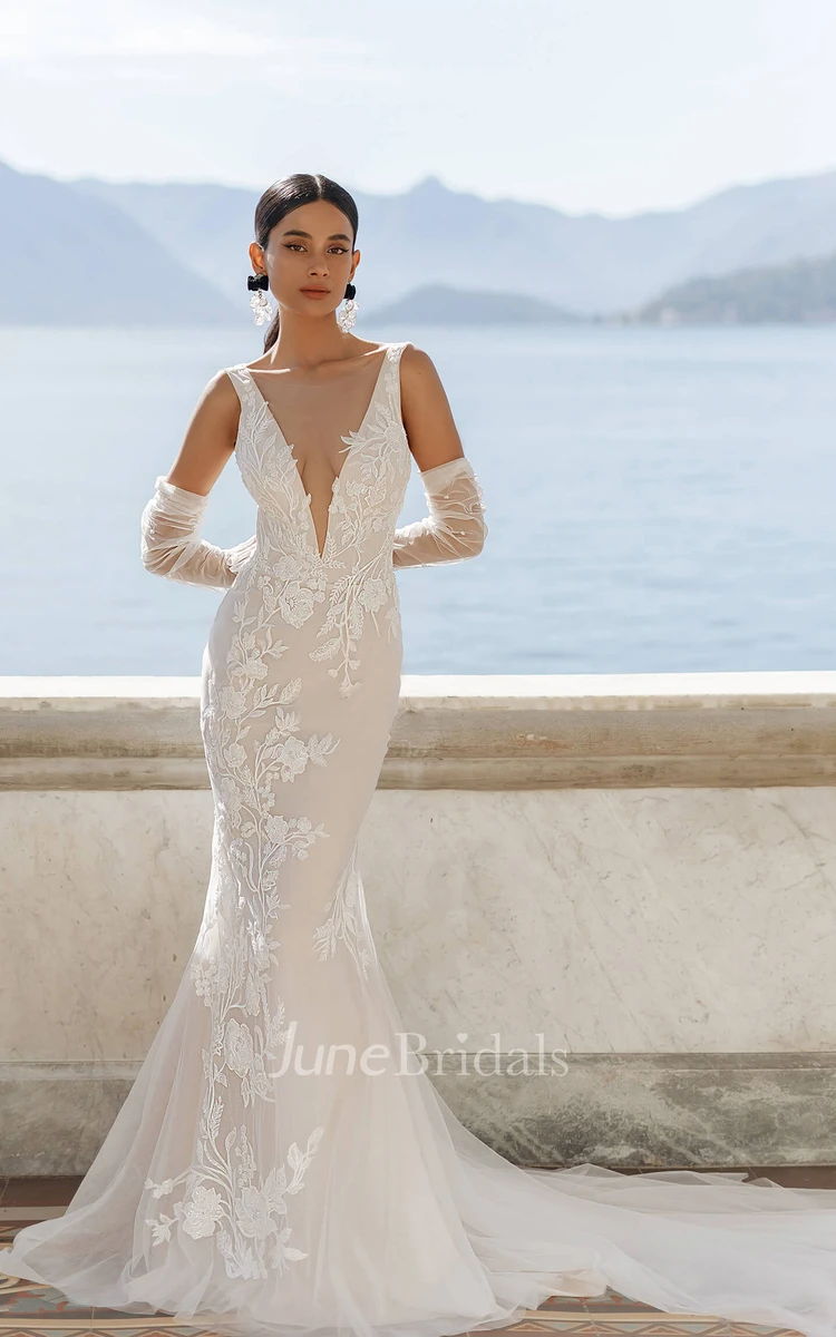 Bohemian Mermaid Plunging Neckline Lace Wedding Dress With Button Back And Appliques